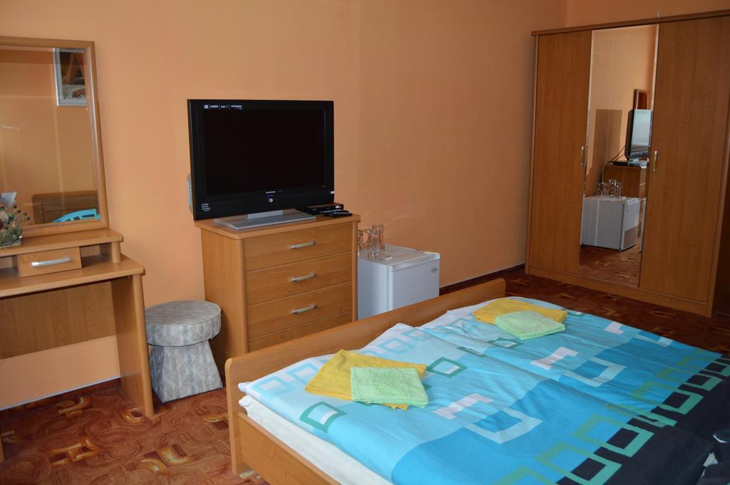 אוסטרבה Hotel Paradise חדר תמונה