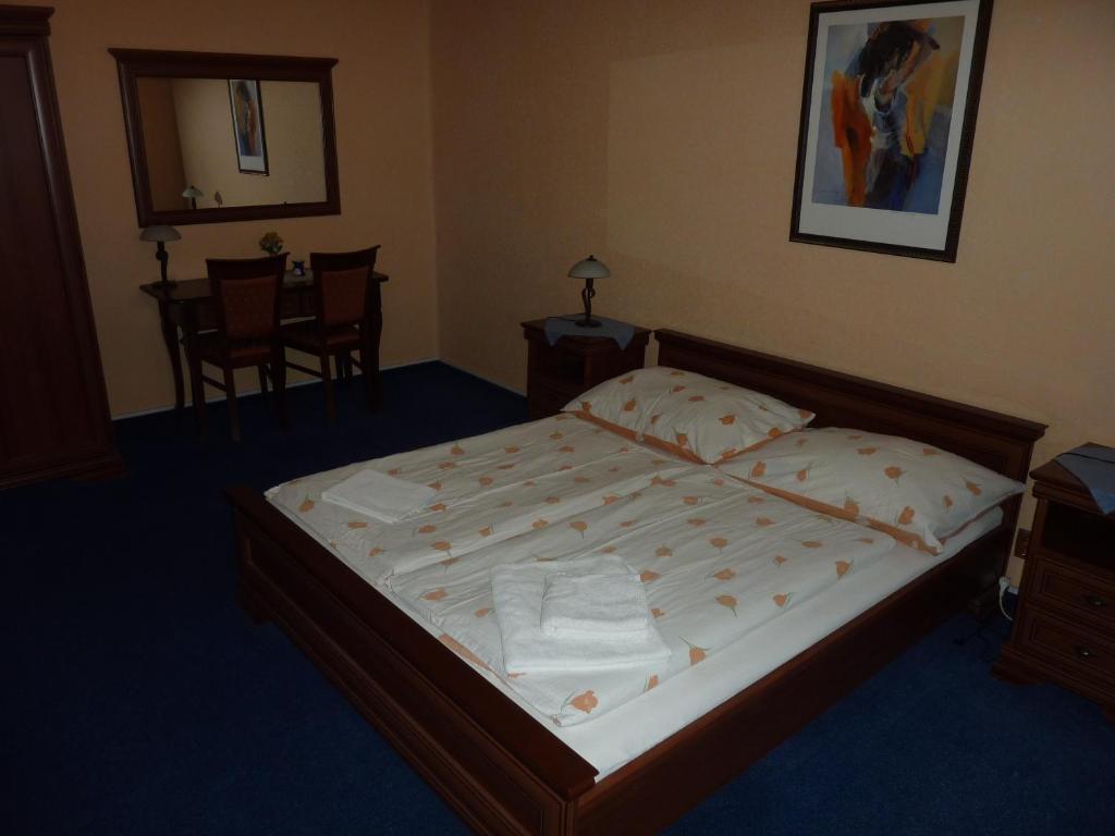 אוסטרבה Hotel Paradise חדר תמונה